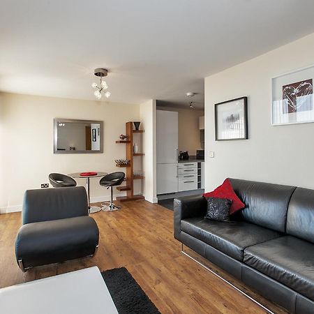 Shortstaymk Vizion Apartments, With Free Superfast Wi-Fi, Parking, Sky Sports And Movies Milton Keynes Quarto foto