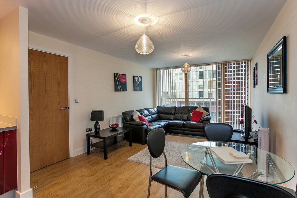 Shortstaymk Vizion Apartments, With Free Superfast Wi-Fi, Parking, Sky Sports And Movies Milton Keynes Quarto foto